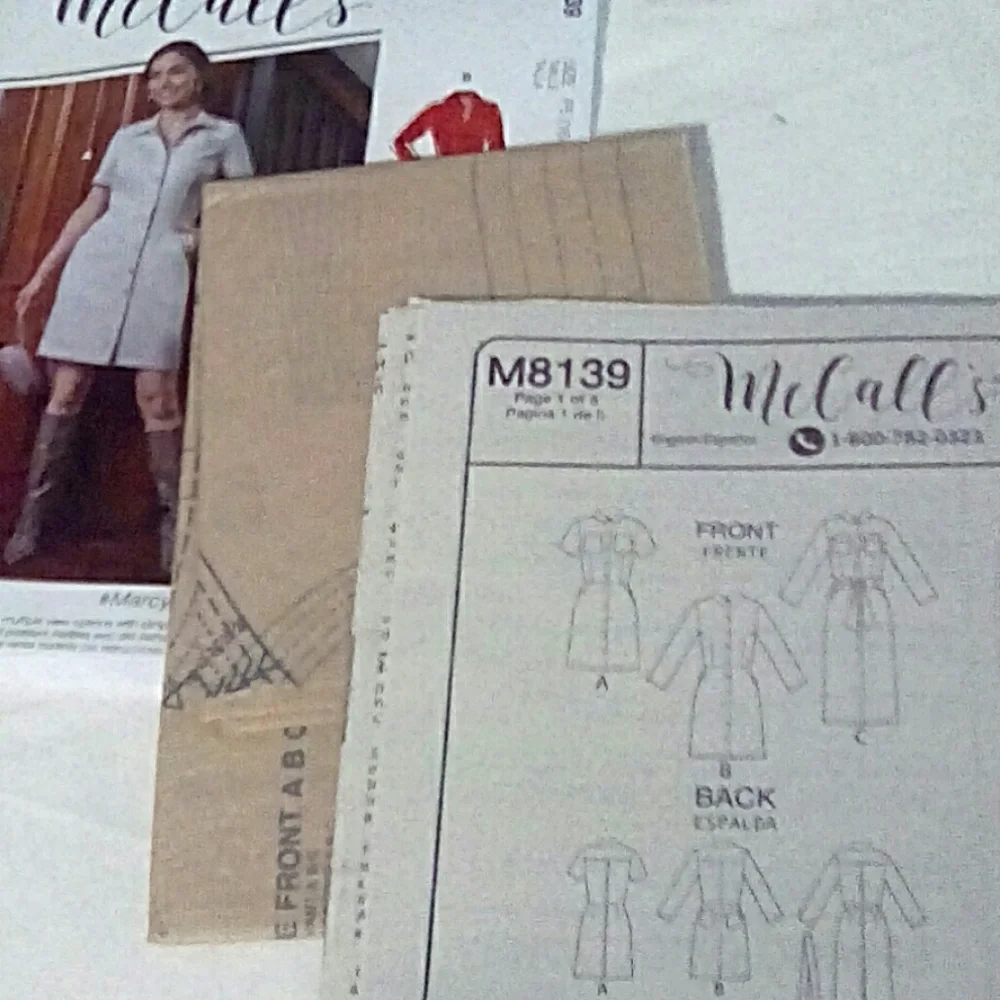 McCall's M8139 misses' dresses and belt. Size 16-24